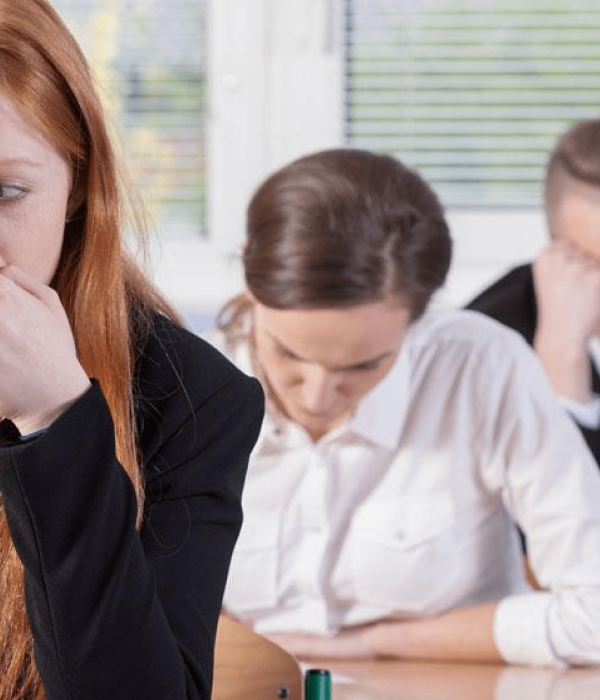 mindclinic website photos batch 8_كيفية التعامل مع التوتر الناجم عن الدراسة